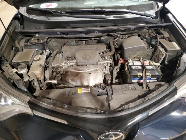 JTMBFREV2HJ702987 Toyota RAV4 LE