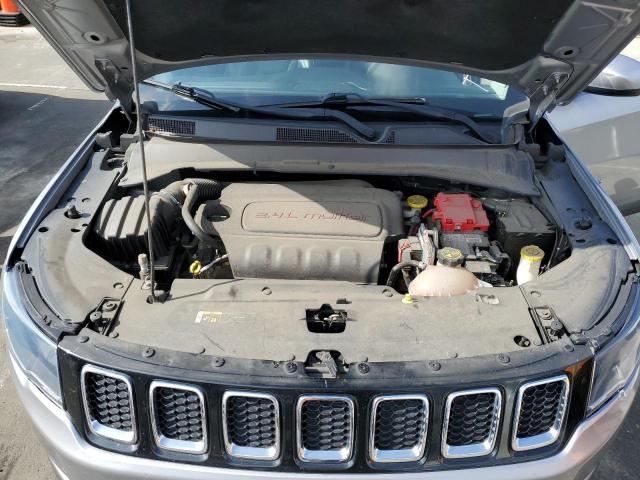 3C4NJCBB6KT750009 Jeep Compass Latitude