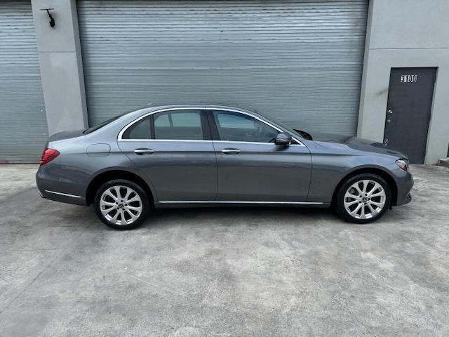 WDDZF4KB5KA510570 Mercedes-Benz E 300 4matic