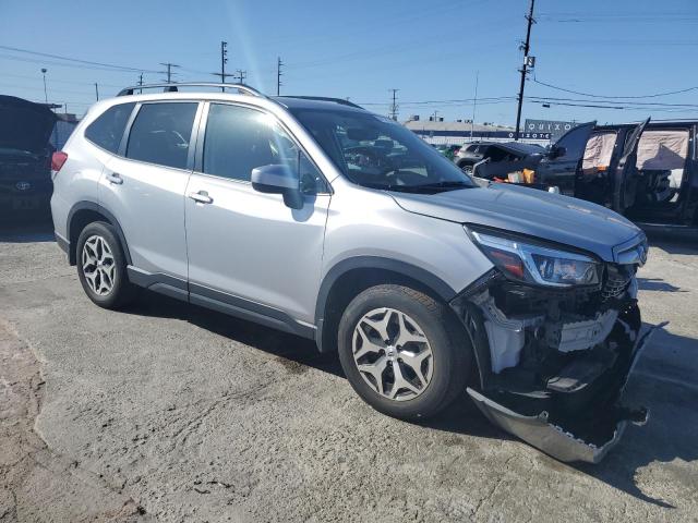 JF2SKAJC4LH553162 Subaru Forester Premium