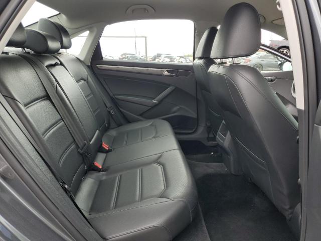 1VWAA7A37JC019743 Volkswagen PASSAT S