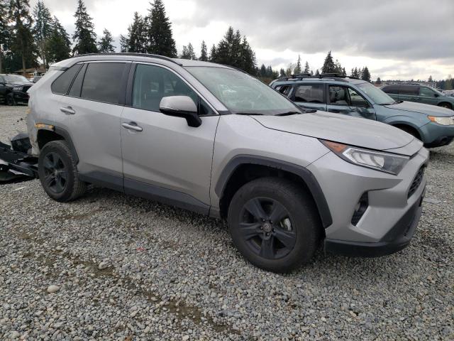 2T3P1RFV2MW193742 Toyota Rav4 Xle
