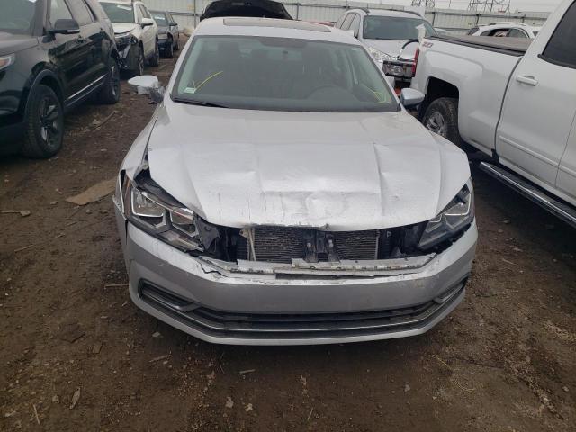 1VWBT7A3XGC010073 Volkswagen PASSAT SE