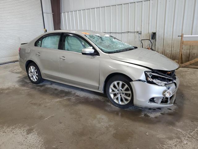3VWD07AJ1EM203515 Volkswagen JETTA SE