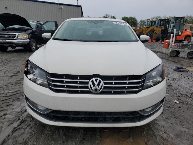 1VWBN7A30EC112019 Volkswagen PASSAT SE