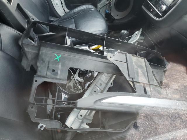 JA4AD3A33LZ020790 Mitsubishi Outlander Se