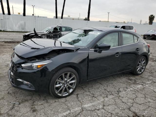 51476994 :رقم المزاد ، 3MZBN1M36JM171514 vin ، 2018 Mazda 3 Grand Touring مزاد بيع