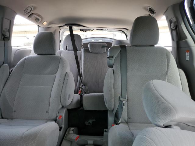5TDKK3DC4GS733460 Toyota SIENNA LE