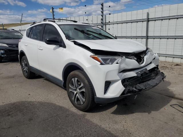 2T3BFREV3GW537807 Toyota RAV4 LE