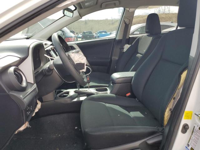2T3BFREV3GW537807 Toyota RAV4 LE