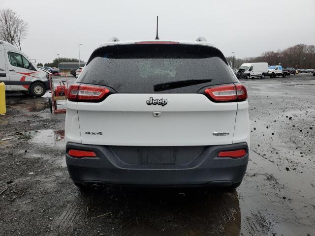 1C4PJMCB8HW649215 Jeep Cherokee Latitude