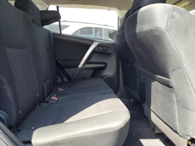 JTMZFREV3HJ718288 Toyota RAV4 LE