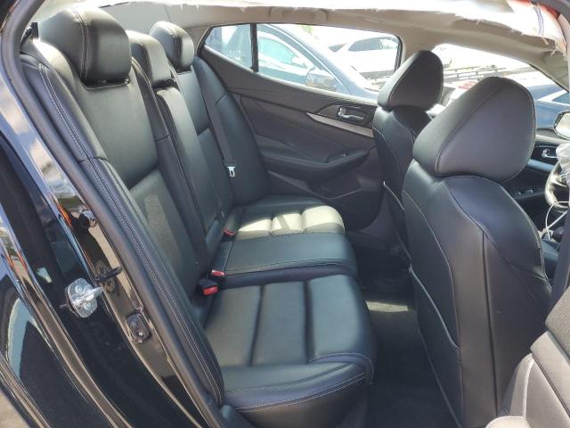 1N4AA6APXJC371138 Nissan Maxima 3.5s