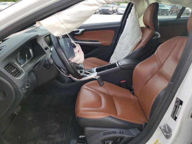YV140MEMXF1256096 Volvo V60 Platinum