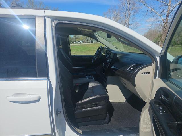 2C4RC1BG0FR695805 Chrysler Town & Country Touring