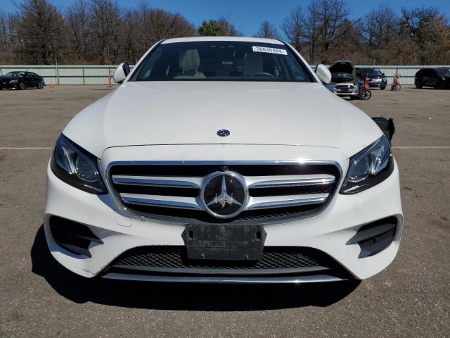 WDDZF4KB1HA261774 Mercedes-Benz E 300 4matic