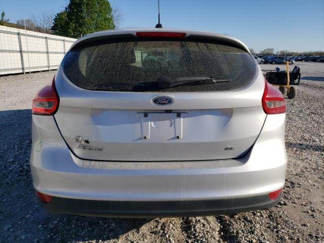 1FADP3K26JL256128 Ford FOCUS SE