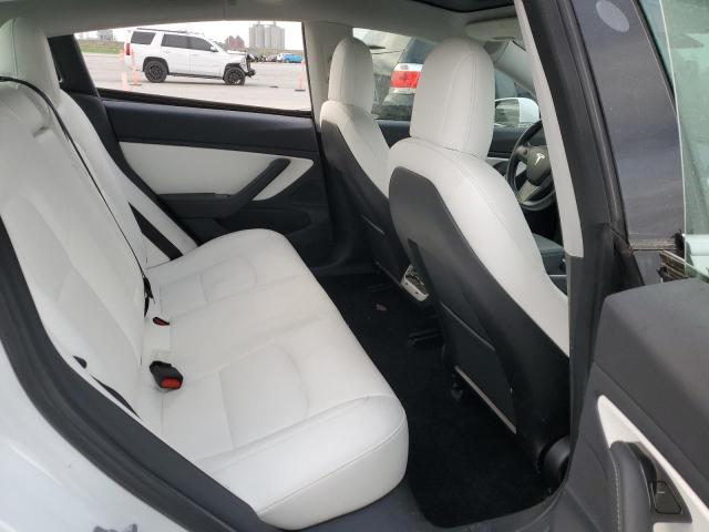 5YJ3E1EA3KF302621 Tesla MODEL 3