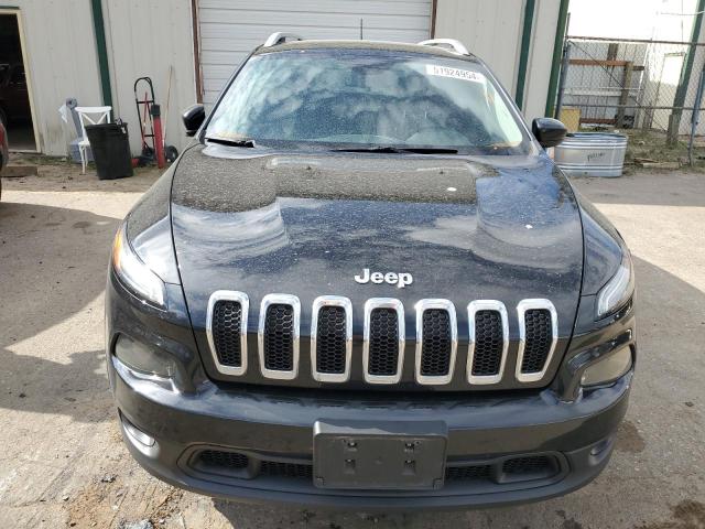 1C4PJMCS4HW546048 Jeep Cherokee Latitude