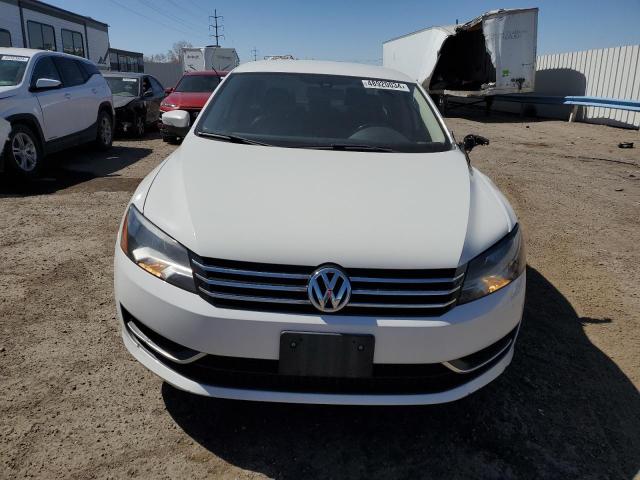 1VWAT7A38FC013144 Volkswagen PASSAT S