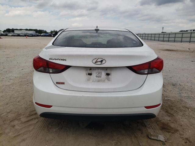 5NPDH4AE6GH701800 Hyundai ELANTRA SE
