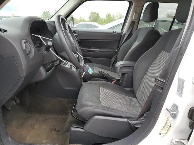 1C4NJPBB8GD749058 Jeep Patriot Sport