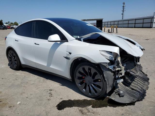 7SAYGDEF4PF702002 Tesla Model Y