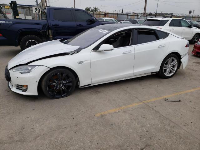 2015 Tesla Model S მანქანა იყიდება აუქციონზე, vin: 5YJSA1E24FF105205, აუქციონის ნომერი: 50910614