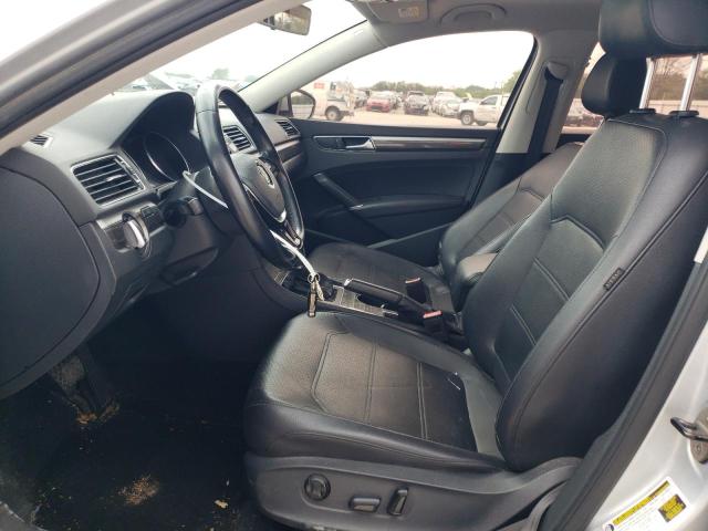 1VWBT7A38HC003141 Volkswagen PASSAT SE