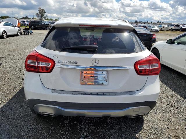 WDCTG4EB5KU014928 Mercedes-Benz GLA 250