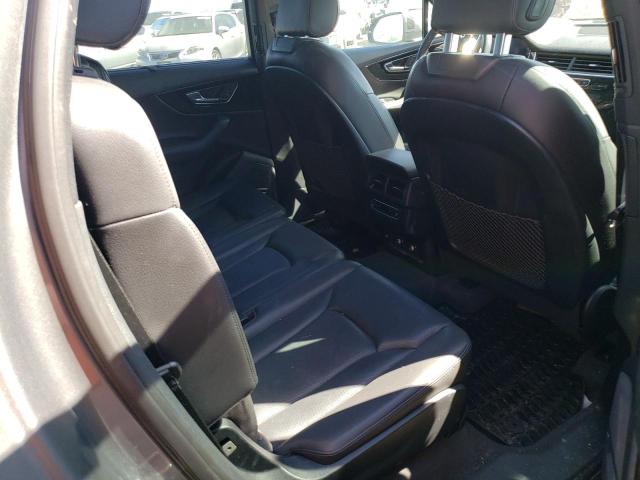 WA1LAAF74JD017280 Audi Q7 Premium Plus