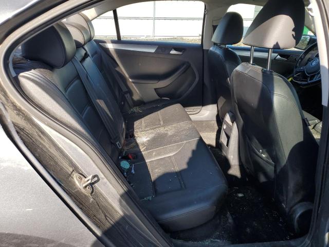 3VWD17AJ0FM233815 Volkswagen JETTA SE