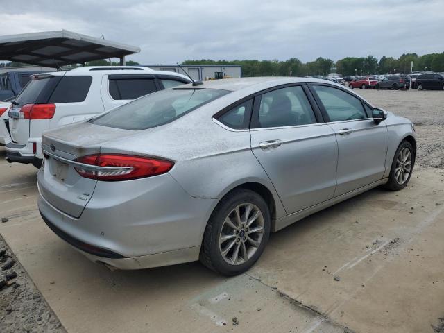 3FA6P0HDXHR175080 Ford FUSION SE