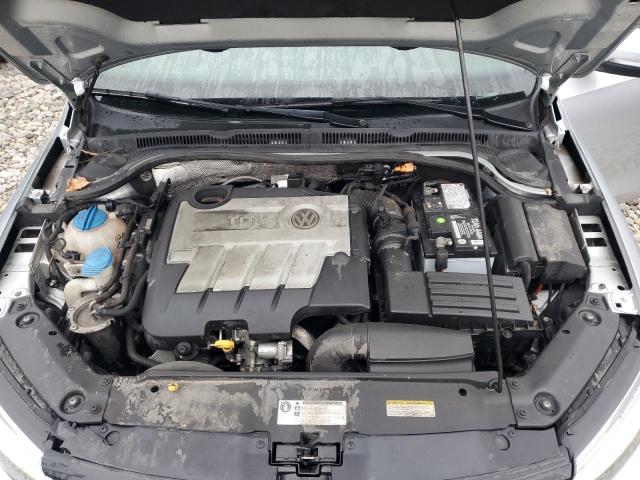 3VW3L7AJ8EM359523 Volkswagen JETTA TDI