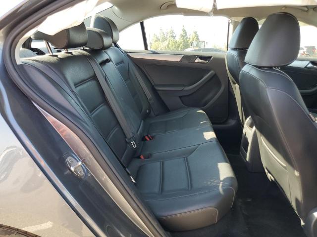 3VWL17AJ2JM220830 Volkswagen JETTA SEL