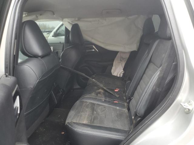 JA4J4UA81NZ029556 Mitsubishi Outlander Se