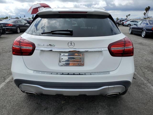 WDCTG4EB4KU003547 Mercedes-Benz GLA 250