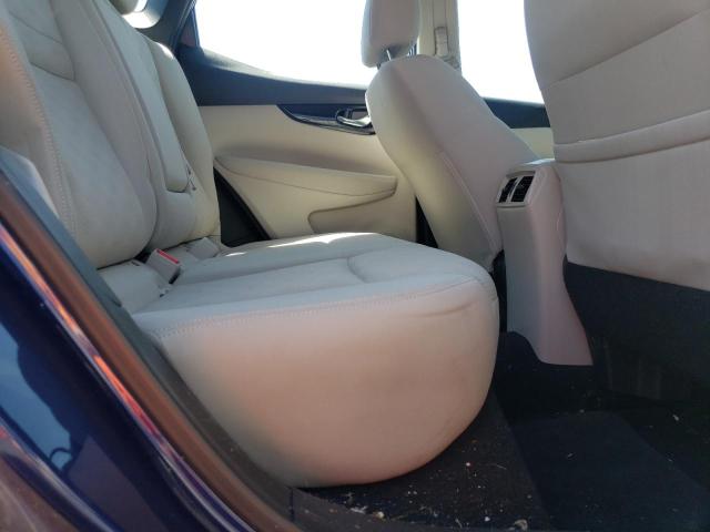 JN1BJ1CR9JW267385 Nissan Rogue Sport S