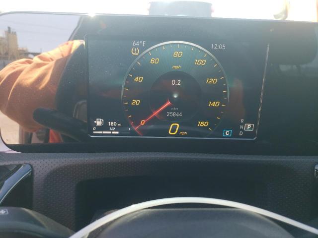 W1K3G4EB1NJ372738 Mercedes-Benz A 220