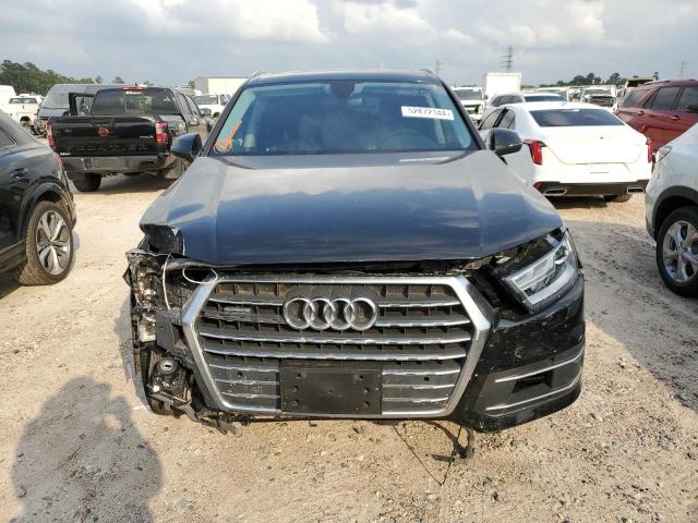 WA1LAAF70JD022590 Audi Q7 Premium Plus