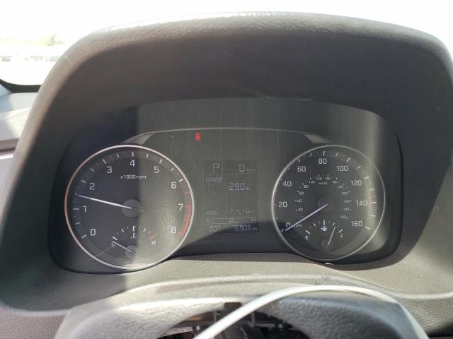 KMHD74LFXHU071050 Hyundai ELANTRA SE