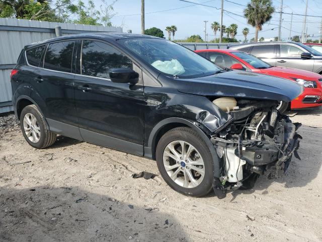 1FMCU0G91HUC52314 Ford ESCAPE SE
