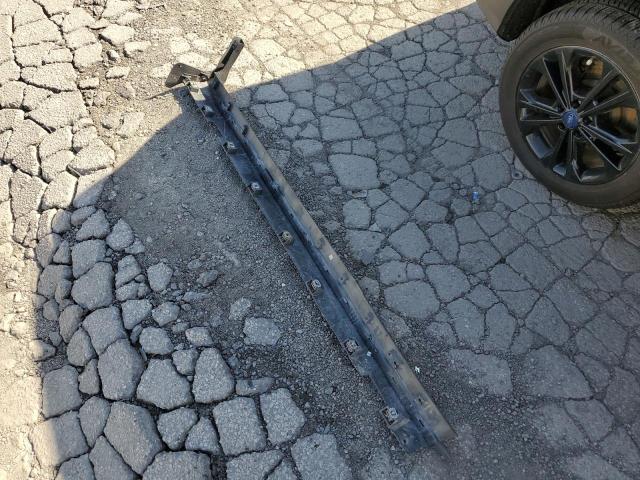 1FMCU9GD7JUA53881 Ford ESCAPE SE