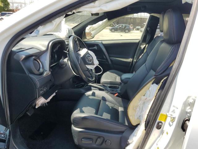 JTMNFREV7JJ751976 Toyota RAV4 SE