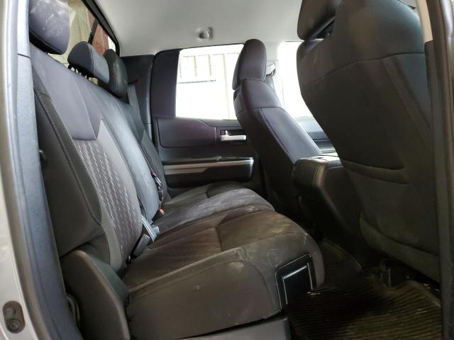 5TFUY5F1XJX715724 Toyota Tundra Double Cab Sr/sr5