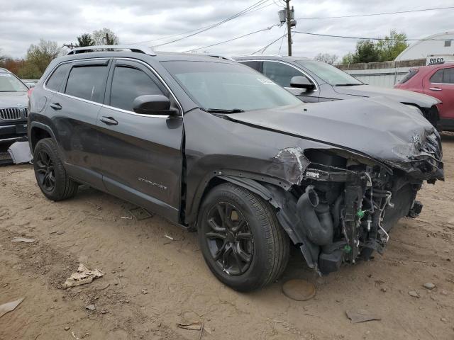 1C4PJMCS4GW204727 Jeep Cherokee Latitude