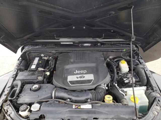1C4BJWDG6EL241969 Jeep Wrangler Unlimited Sport