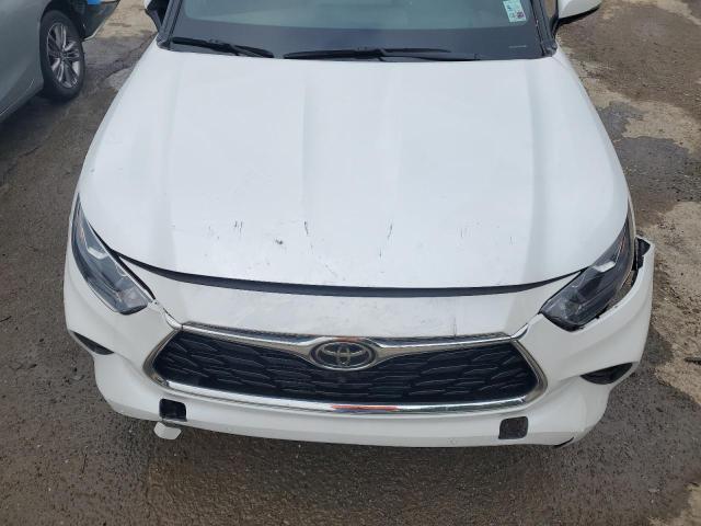 5TDFZRAH4NS130635 Toyota Highlander Platinum