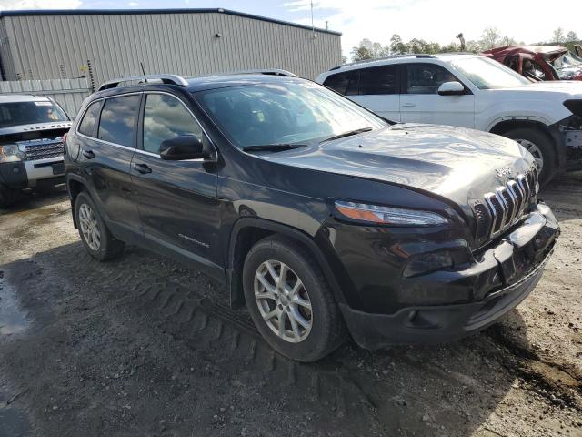 1C4PJLCB5GW370104 Jeep Cherokee Latitude