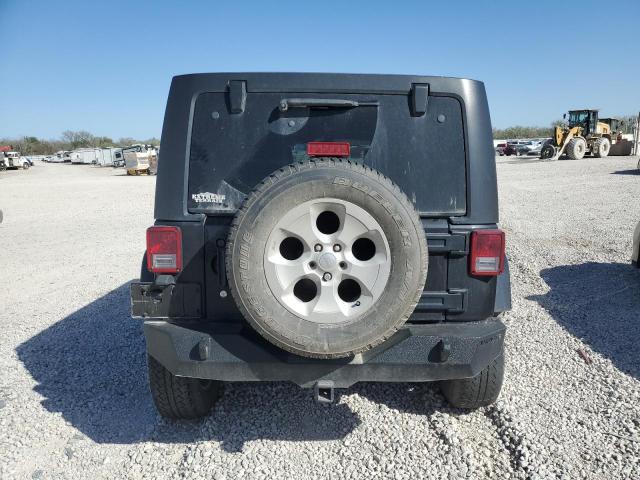 1C4HJWEG3EL240559 Jeep Wrangler Unlimited Sahara